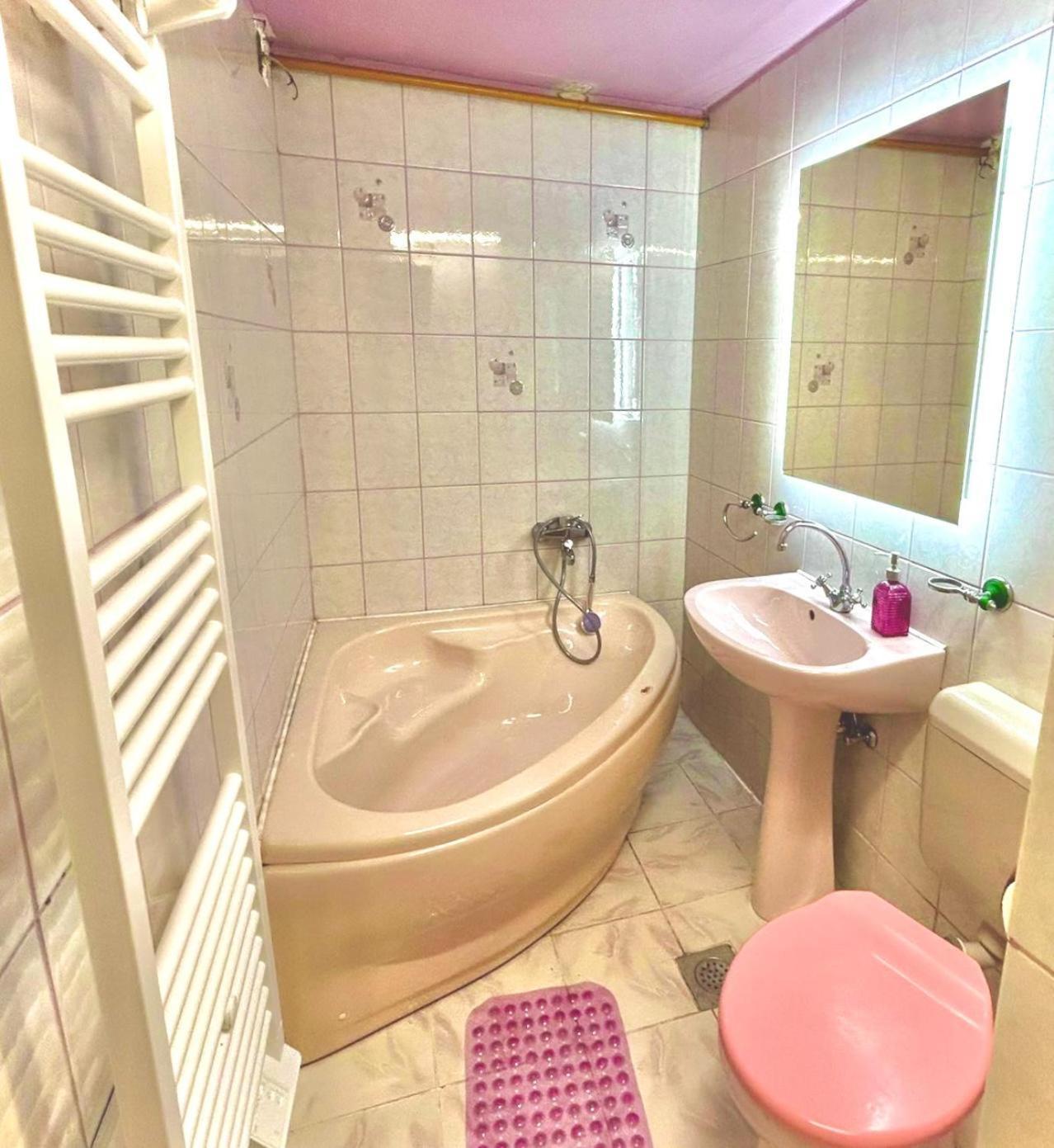 Peaceful Pleasure Apartment & Free Private Parking Sarajewo Zewnętrze zdjęcie